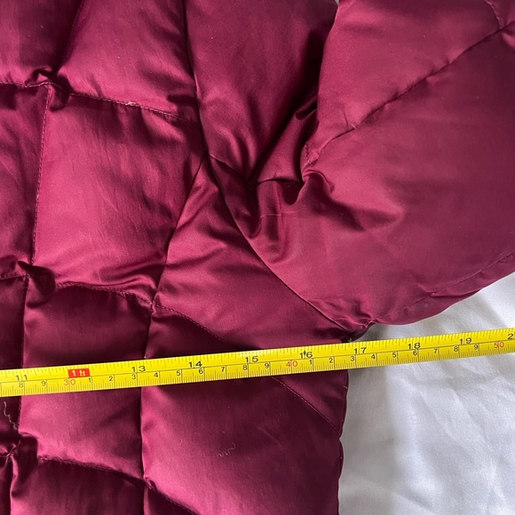 Eddie Bauer Burgundy Women’s Quilted Down Hooded Jacket - XS - Picture 6 of 10